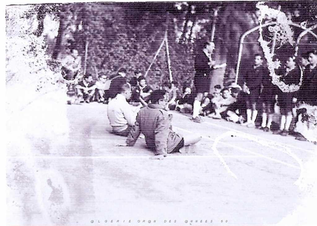 06 SCOUTS DE FRANCE GROUPE BAYARD 1 ERE ORAN zc0028.jpg